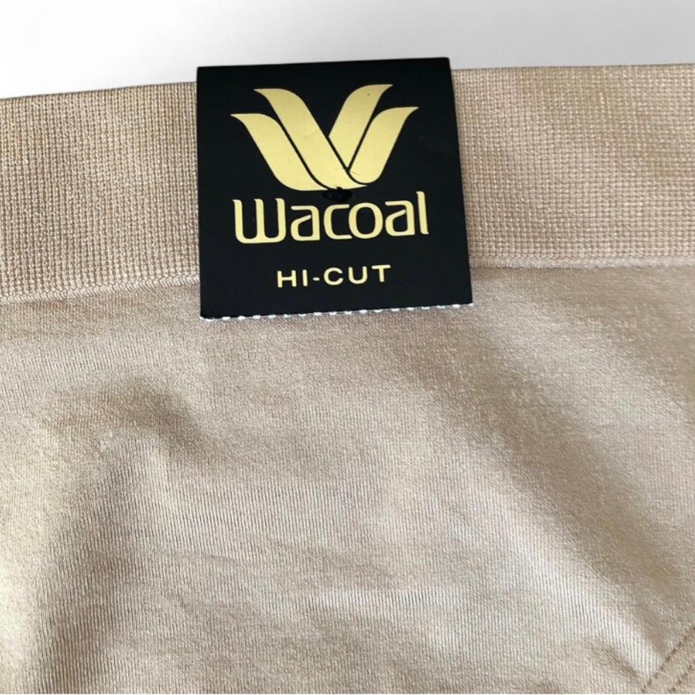NWT Wacoal 834175 "B-Smooth" Seamless Hi-Cut Brief Panty, Beige M. - Picture 7 of 10